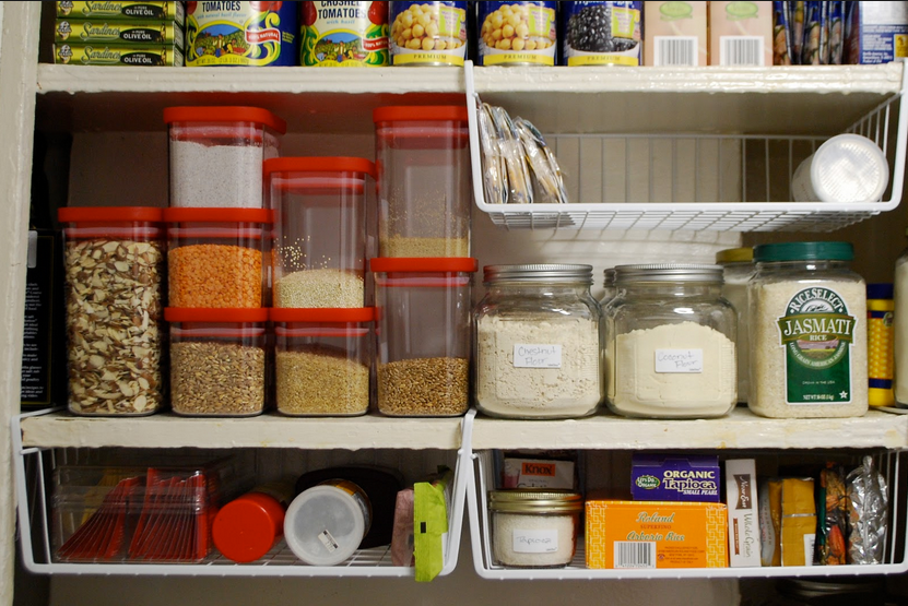 لي كتشكى من الضيق فكوزينتها تدخل تشوف كيفاش رتبت أغراضي بكل شياكة وربحت مساحة كبيييرة لي كتشكى من الضيق فكوزينتها تدخل تشوف كيفاش رتبت أغراضي بكل شياكة وربحت مساحة كبيييرة