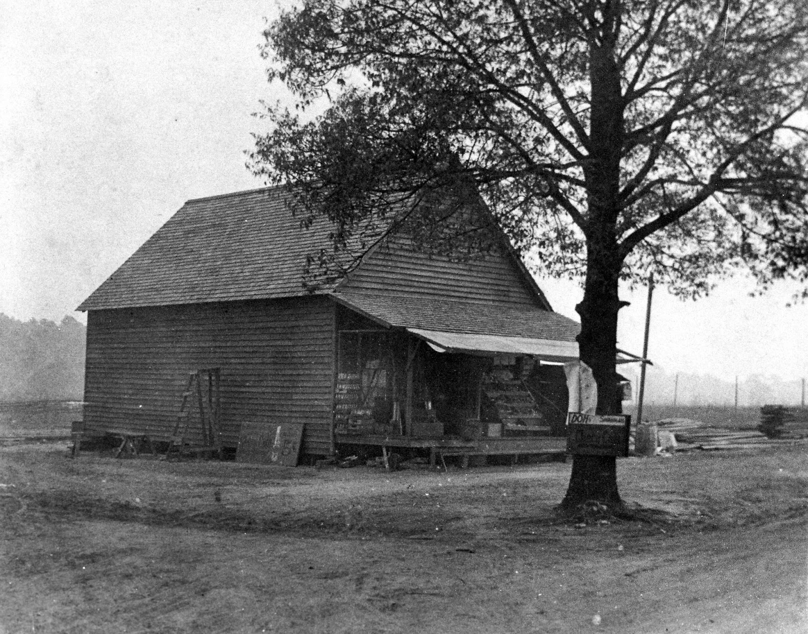 IMAGES OF OUR PAST OLD STORE EAST DUBLIN, GA. CA. 1920