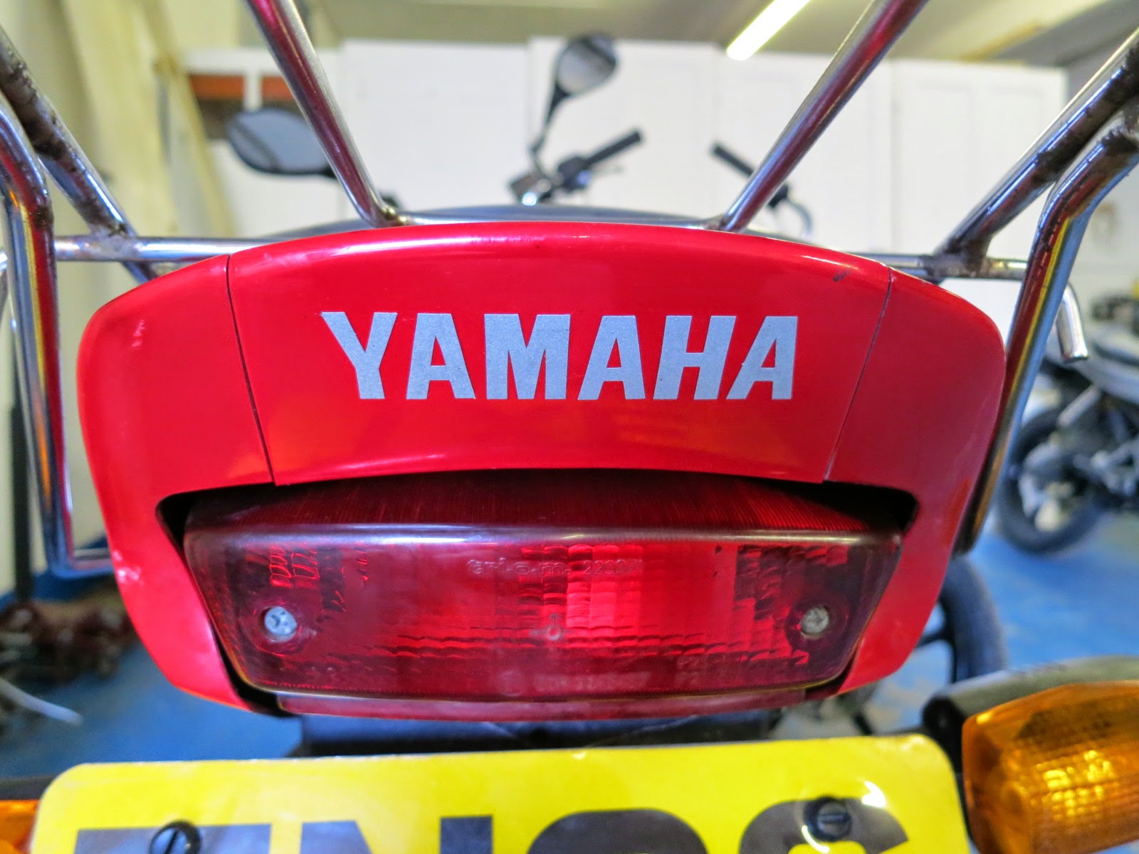 Yamaha YBR 125 Owner Blog Yamaha YBR 125 Change Rear Light / Brake