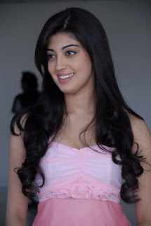Pranitha Stills [cinebrain.in]