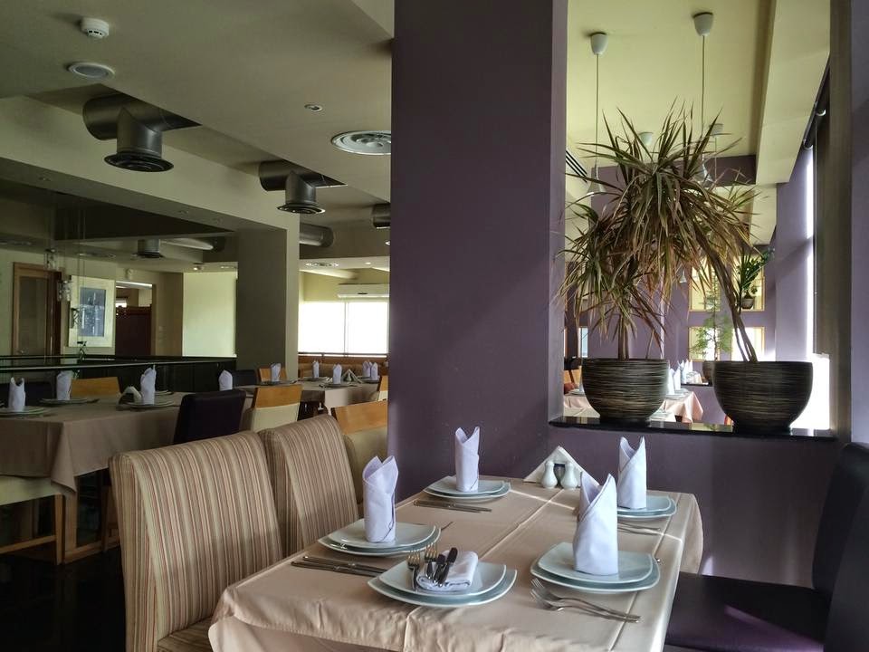 السياحة في المنطقة الشرقية أشهر المطاعم البحرية في مدينة الخبر The