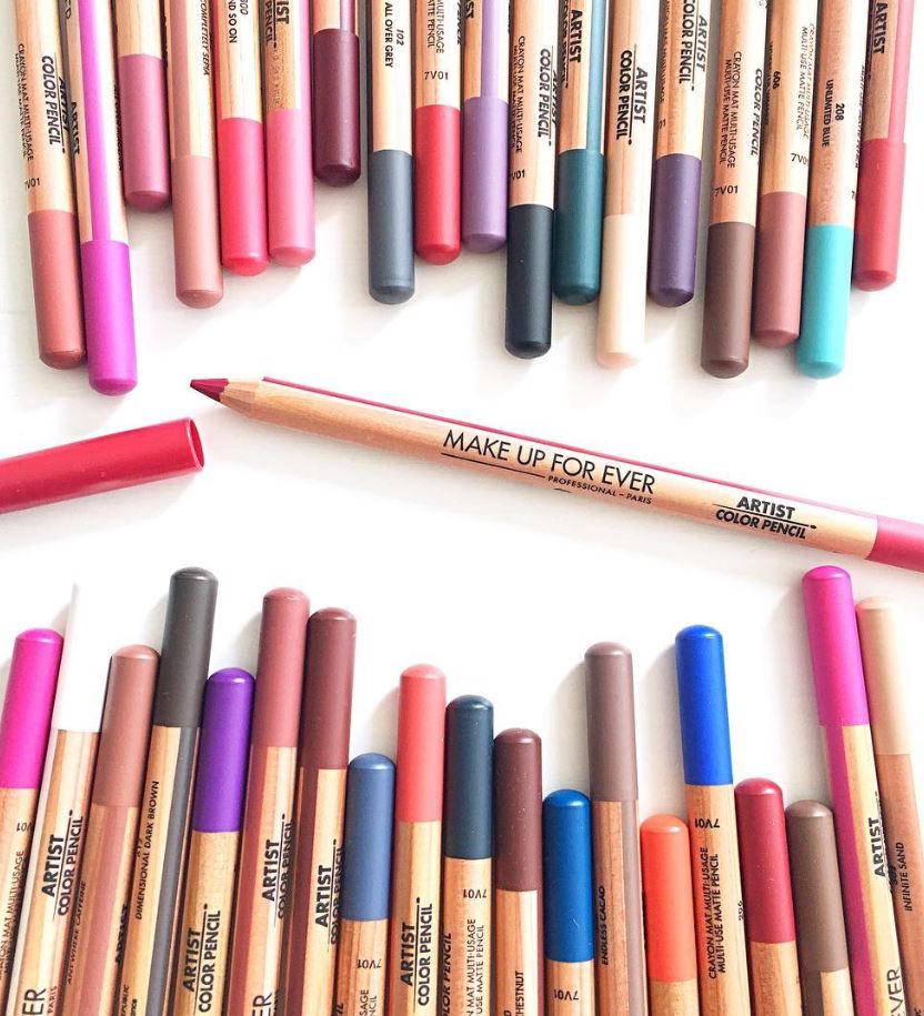 This week I'm obsessed with... Make Up For Ever Artist Color Pencils