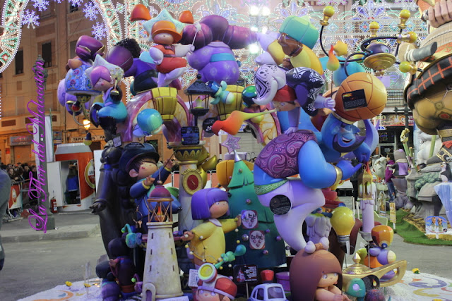 La Flor del Melocotón: VALENCIA EN FALLAS