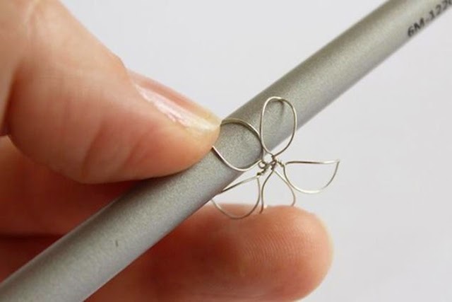como-hacer-flores-alambre-laca-unas