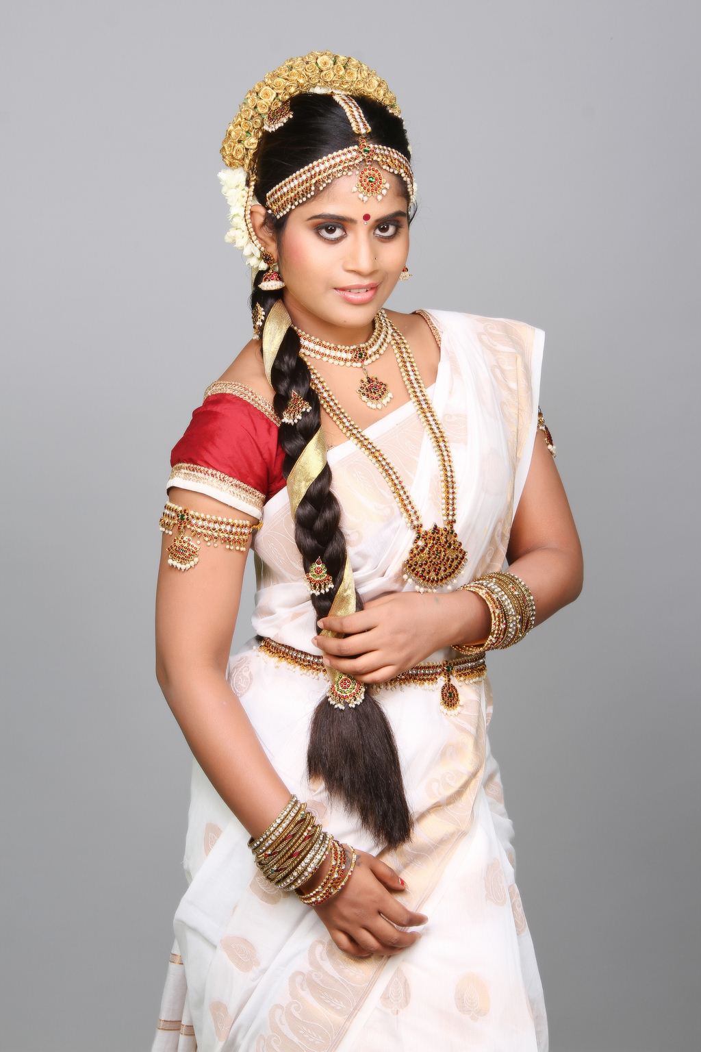 Actresses Rithika Traditional Saree Jewelry wears hot portfolio photo ...