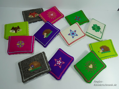 Gestickte Minigeldbörsen, Angies Kleiderschrank