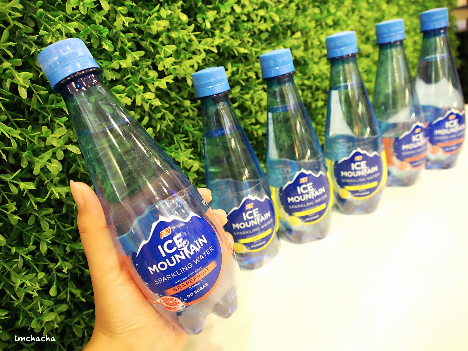 The Water Well Ice Maker User Manual Hzb15