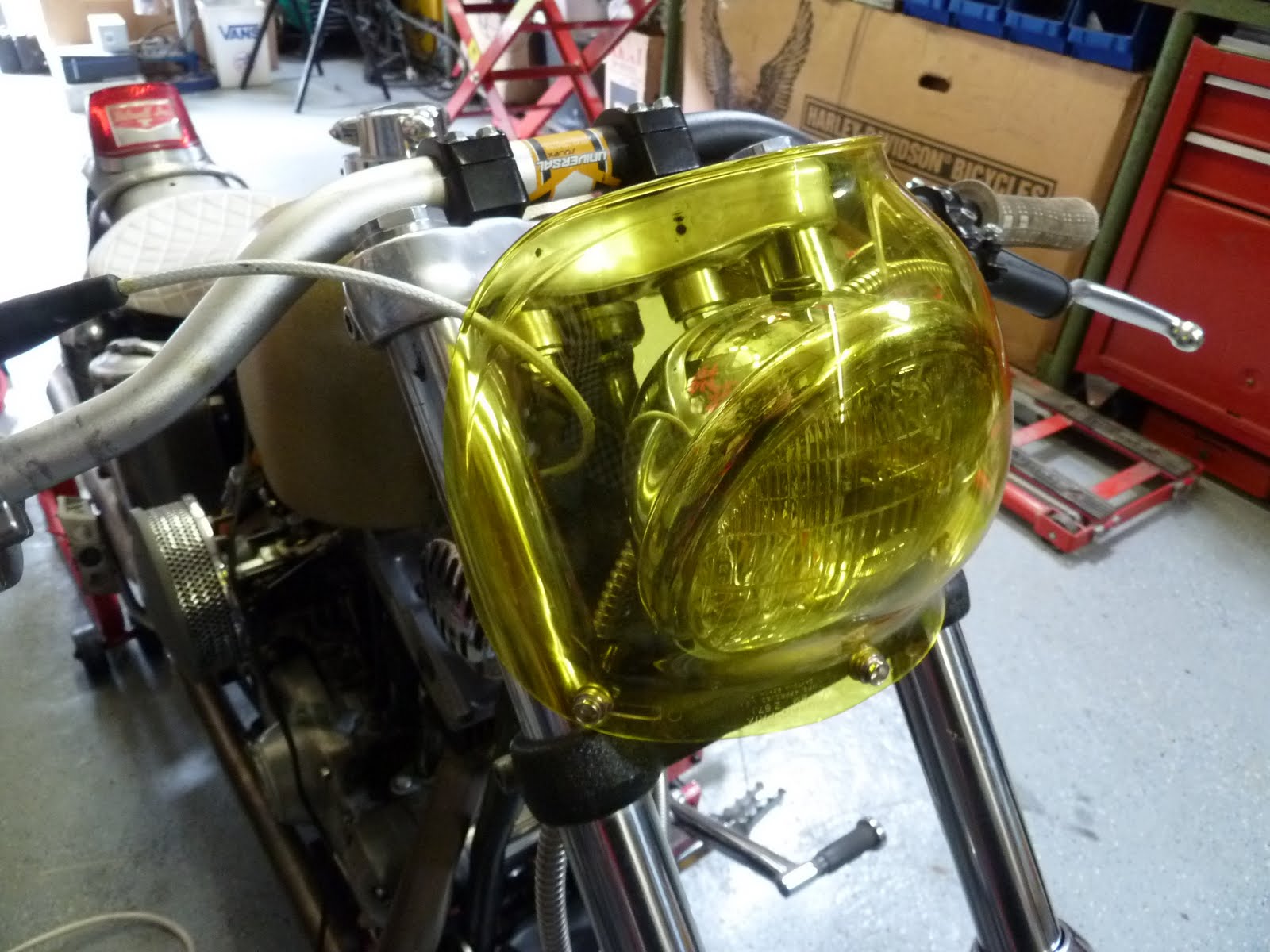 Hoodlum Society Please don't tell to other "chopper builders"