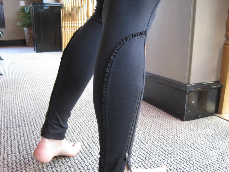 lululemon pants with zipper at ankle