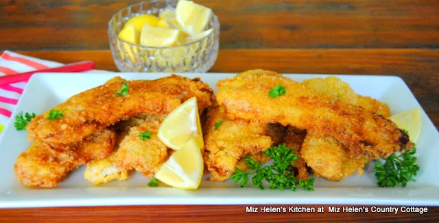 Pan Fried Crappie at Miz Helen's Country Cottage