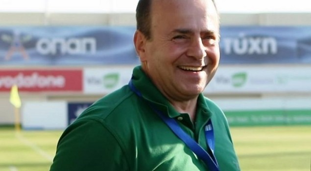 Γιάννης κερνάει...