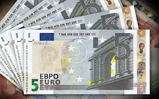Σοβαρο προβλημα με τα νεα χαρτονομισματα των 5 ευρω!!!  