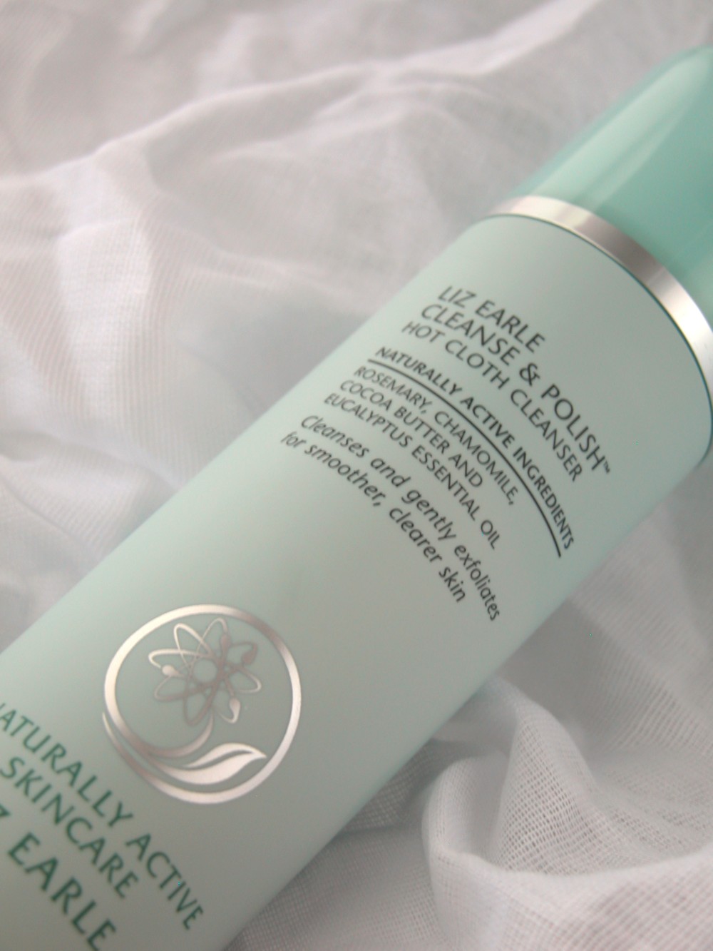 liz earle face cloth