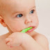 Aprenda a fazer a higiene bucal dos bebês
