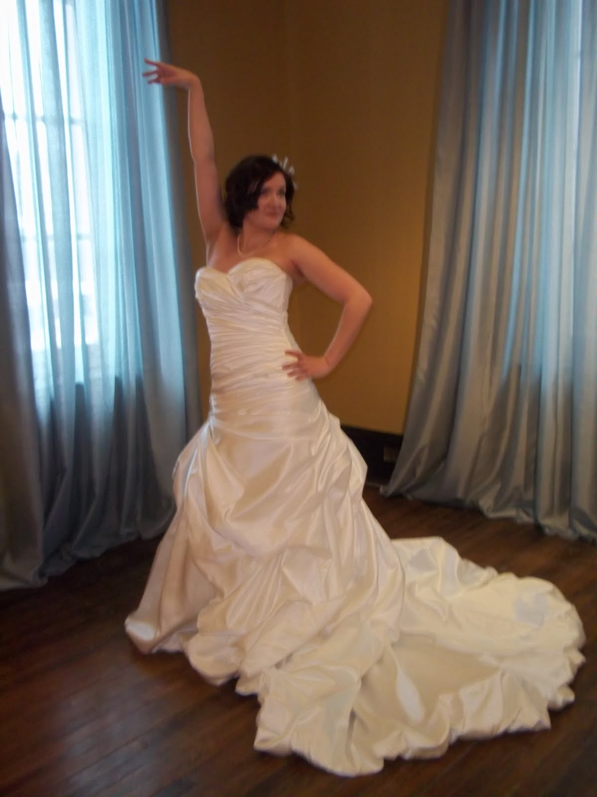 The Wedding Tree: Bridal Body Shapes: What Dress Should I Wear?