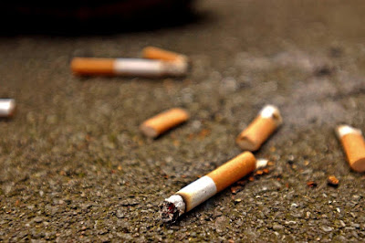 El cigarrillo, un cáncer para los humedales y ríos 