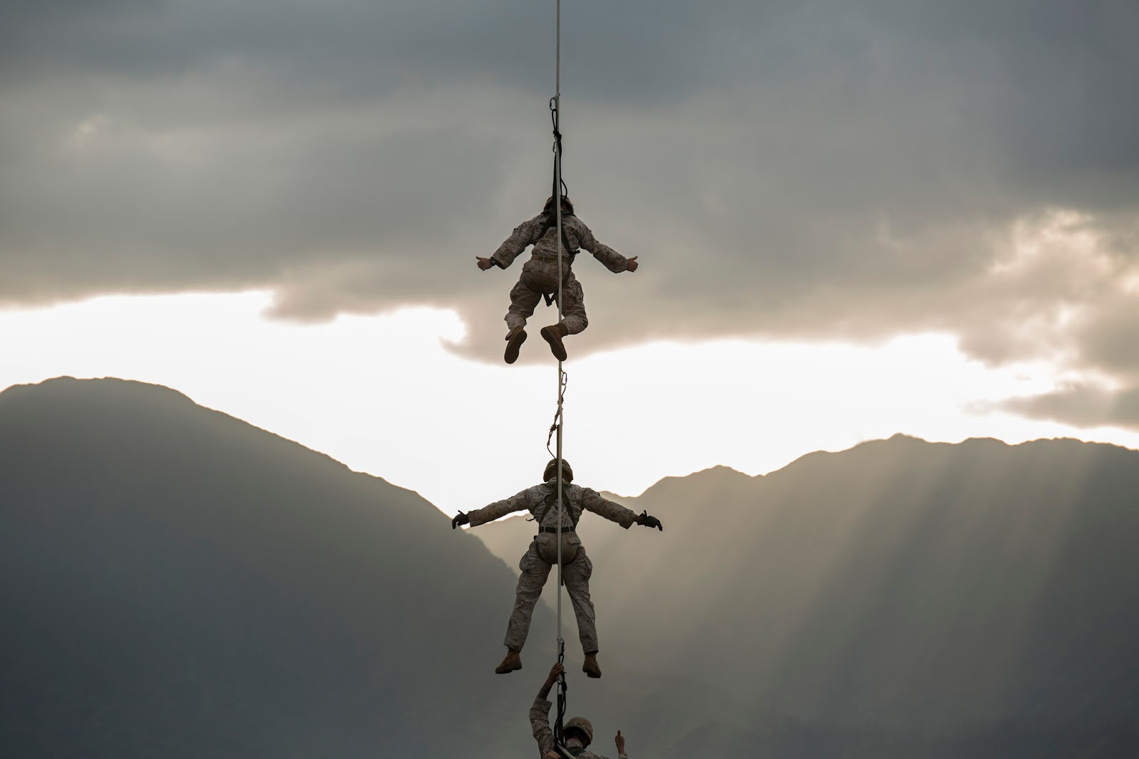 "Worth the candle" nghĩa là gì?