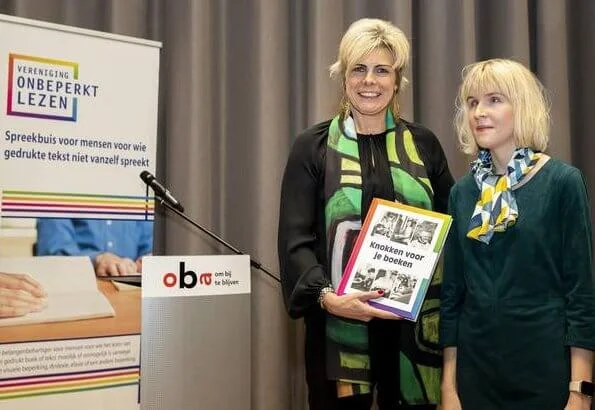 Princess Laurentien attended the presentation of the book'Knokken voor je boeken at Amsterdam Public Library