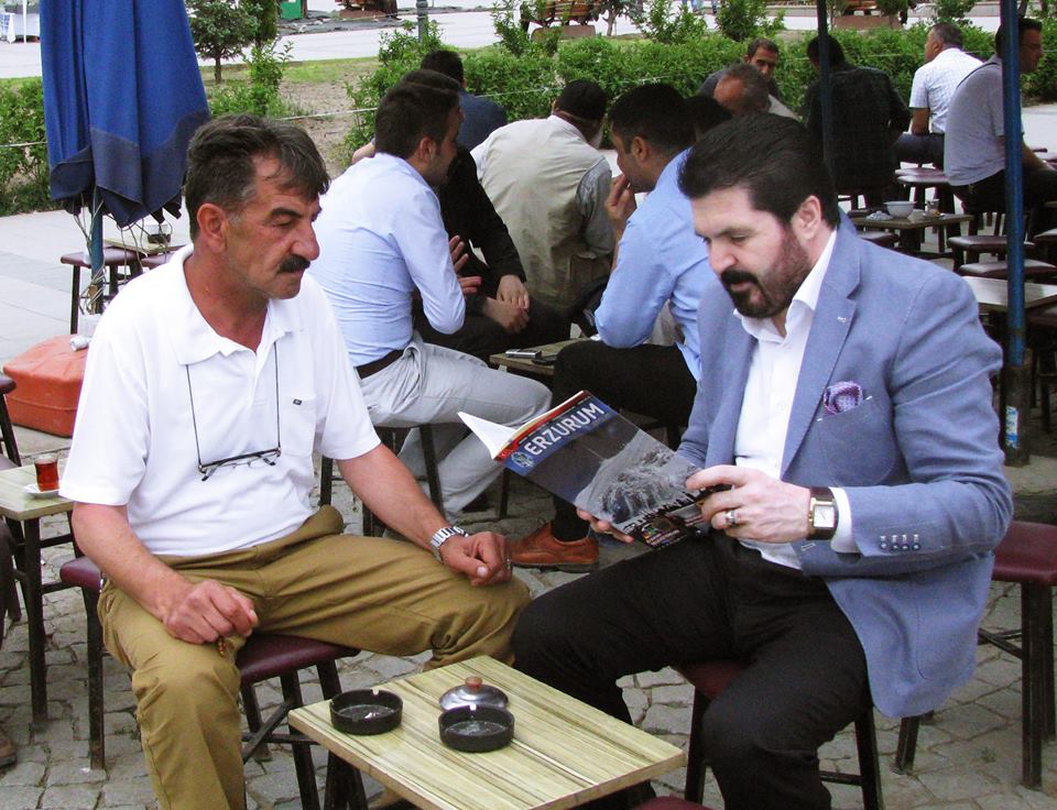 Tarih 25 Haziran 2014, Savcı Sayan Erzurum Yakutiye'de bir çay ocağında
