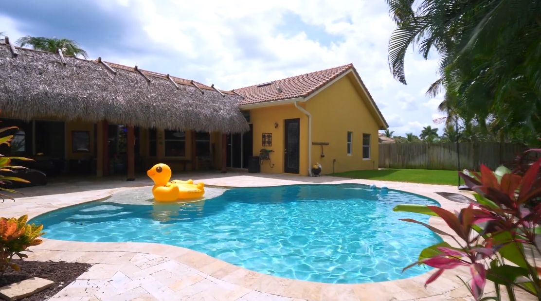 Tour 567 N Cypress Dr, Tequesta, FL vs. 15 Interior Design Photos
