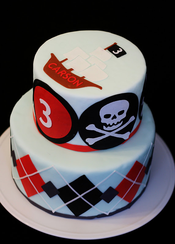 I Wish That I Had Jessie's Cakes Pirate Cake {Omaha Birthday Cakes}