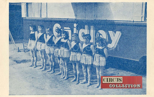carte postale ancienne, troupe de lilliputien