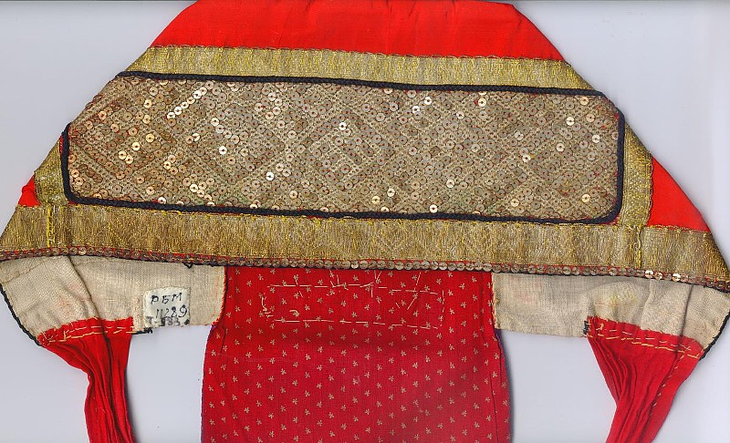 Косынка из хлопка. Вологодская наплечная косынка. Советские красные косынки. Русский головной убор сорока. Вологодская губерния наплечная косынка "косяк".