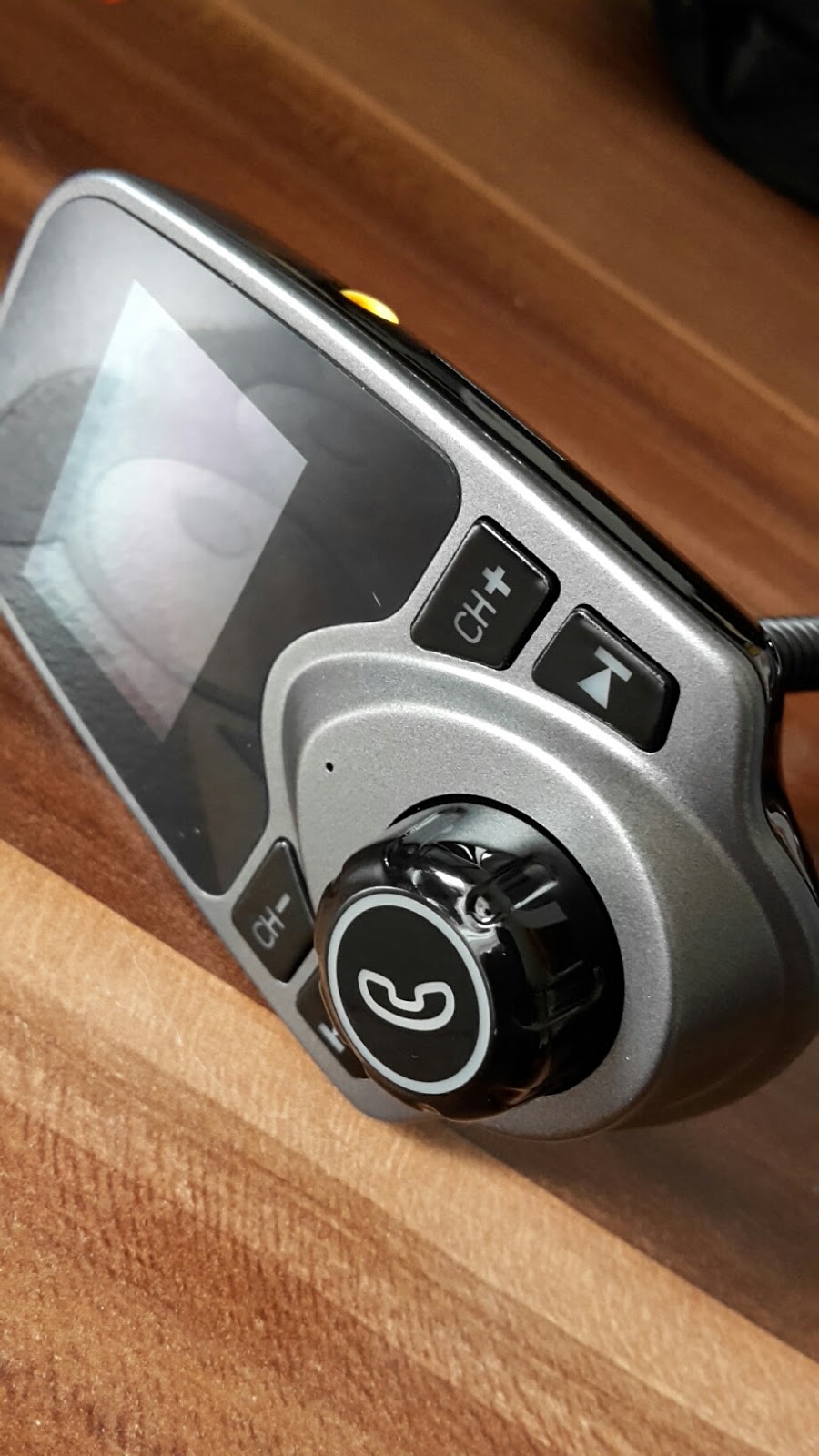 Mona's Blog VicTsing Bluetooth FM Transmitter Universal KFZ Auto Adapter Handsfree Car Kit mit