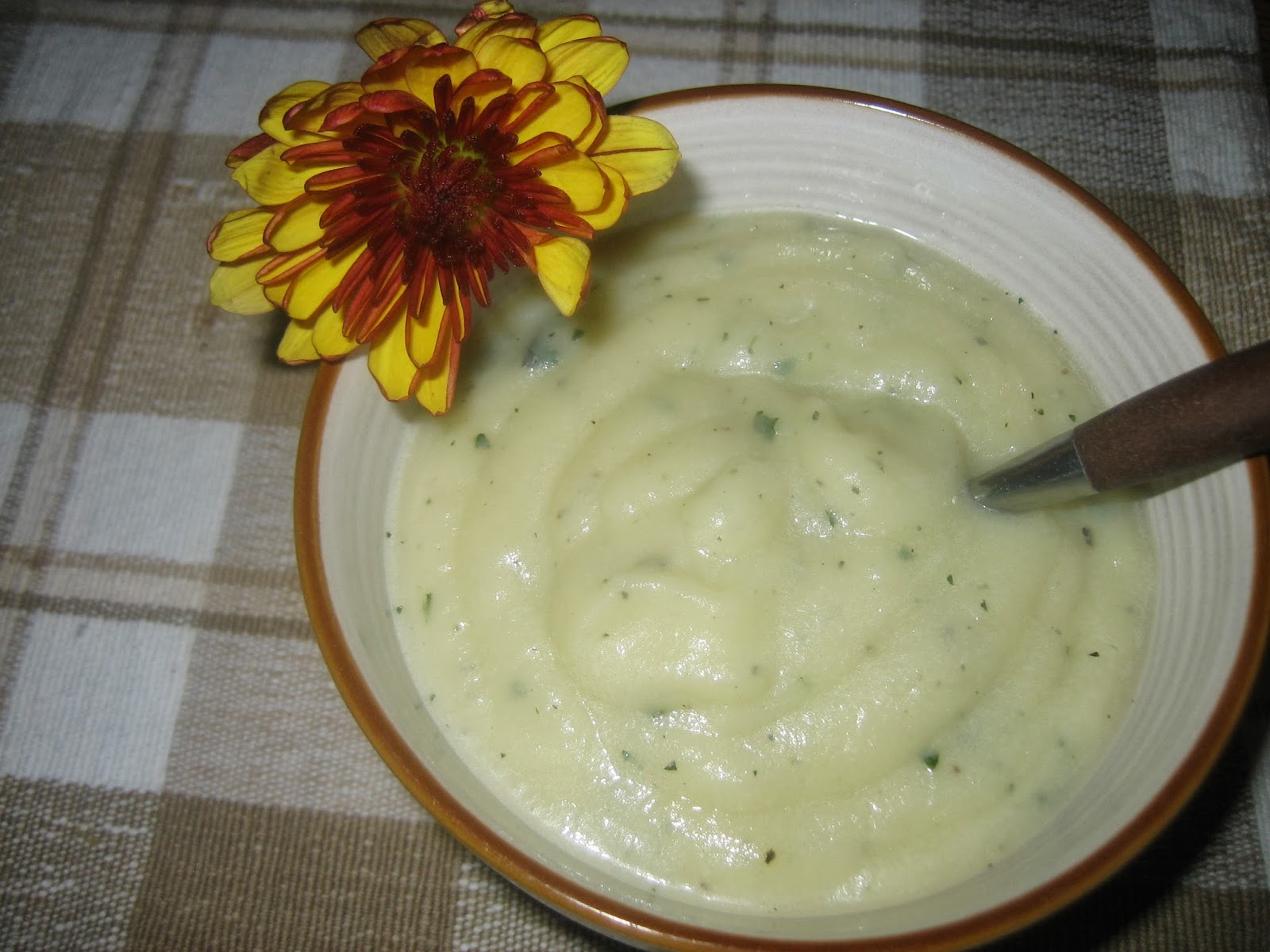 Pureed Pzazz Cauliflower & Potato Soup with Kale Crumbles