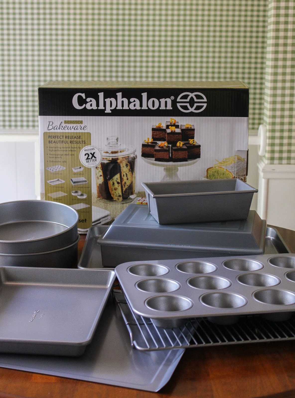 One Bowl Salted Espresso Brownies {Calphalon Bakeware Giveaway!}