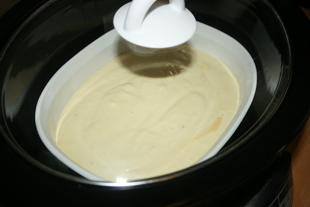 using your crockpot slow cooker as a bain marie to cook cheesecake