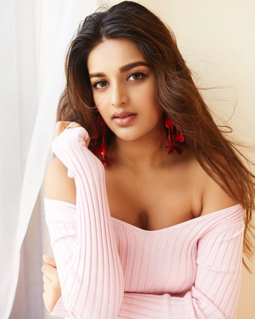 Nidhhi_Agerwal