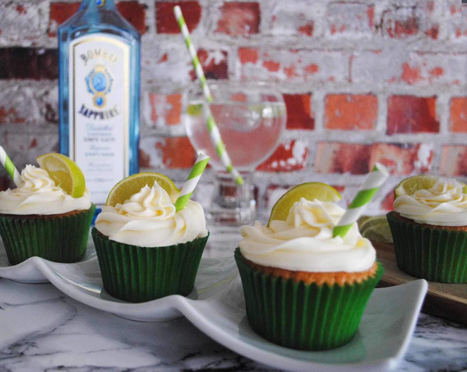 Sharkett Sisters COCKTAIL CUPCAKES GIN AND TONIC
