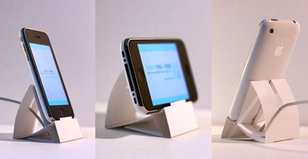 2-easy-diy-paper-iphone-ipod-stand-cardboard-dock-for-smartphones