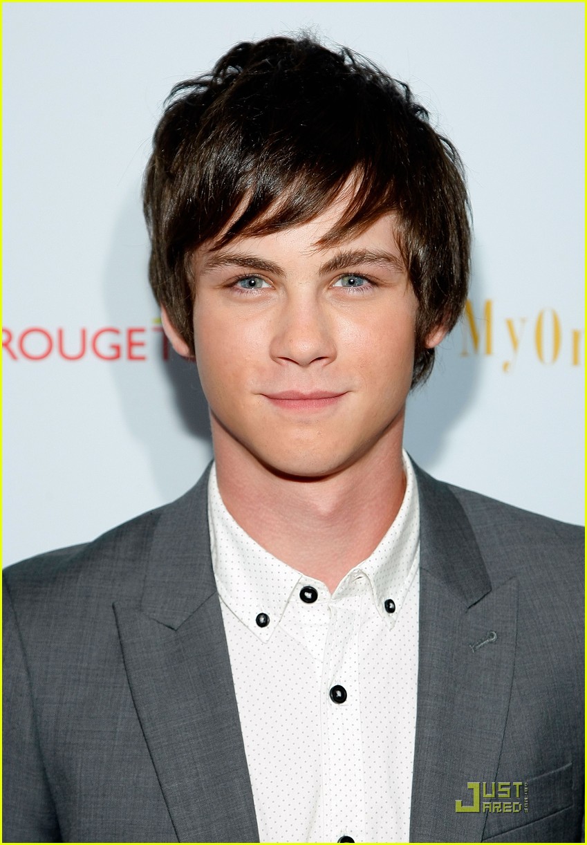 logan-lerman-my-one-and-only-premiere-02