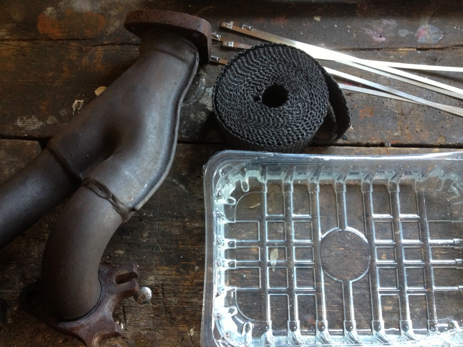 Exhaust manifolds it's a wrap!