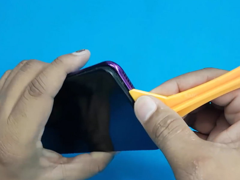 Cara Membuka Casing Belakang dan Mengganti Baterai HP Vivo