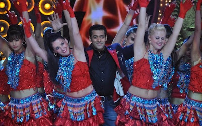 Salman Khan's Dashing performance in People's Choice Awards