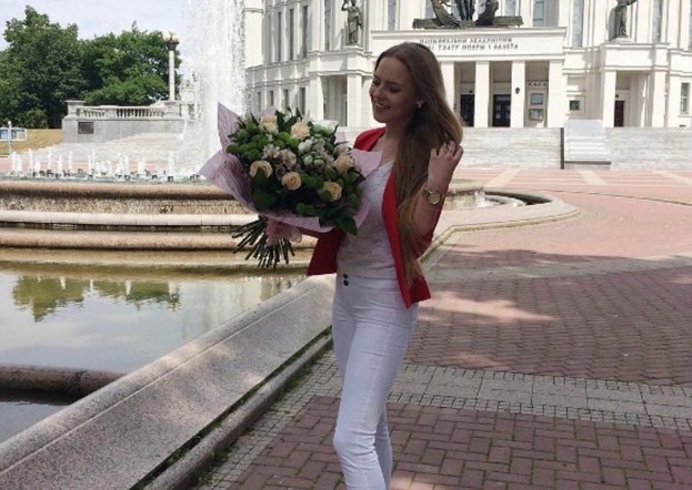 Oksana Neveselaya Guru Metematika Muda Paling Cantik Di Dunia Oksana Neveselaya Guru Metematika Muda Paling Cantik Di Dunia