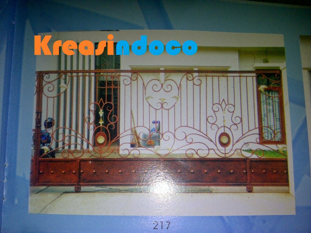 Model Contoh Pintu Pagar Tempa Semi Klasik