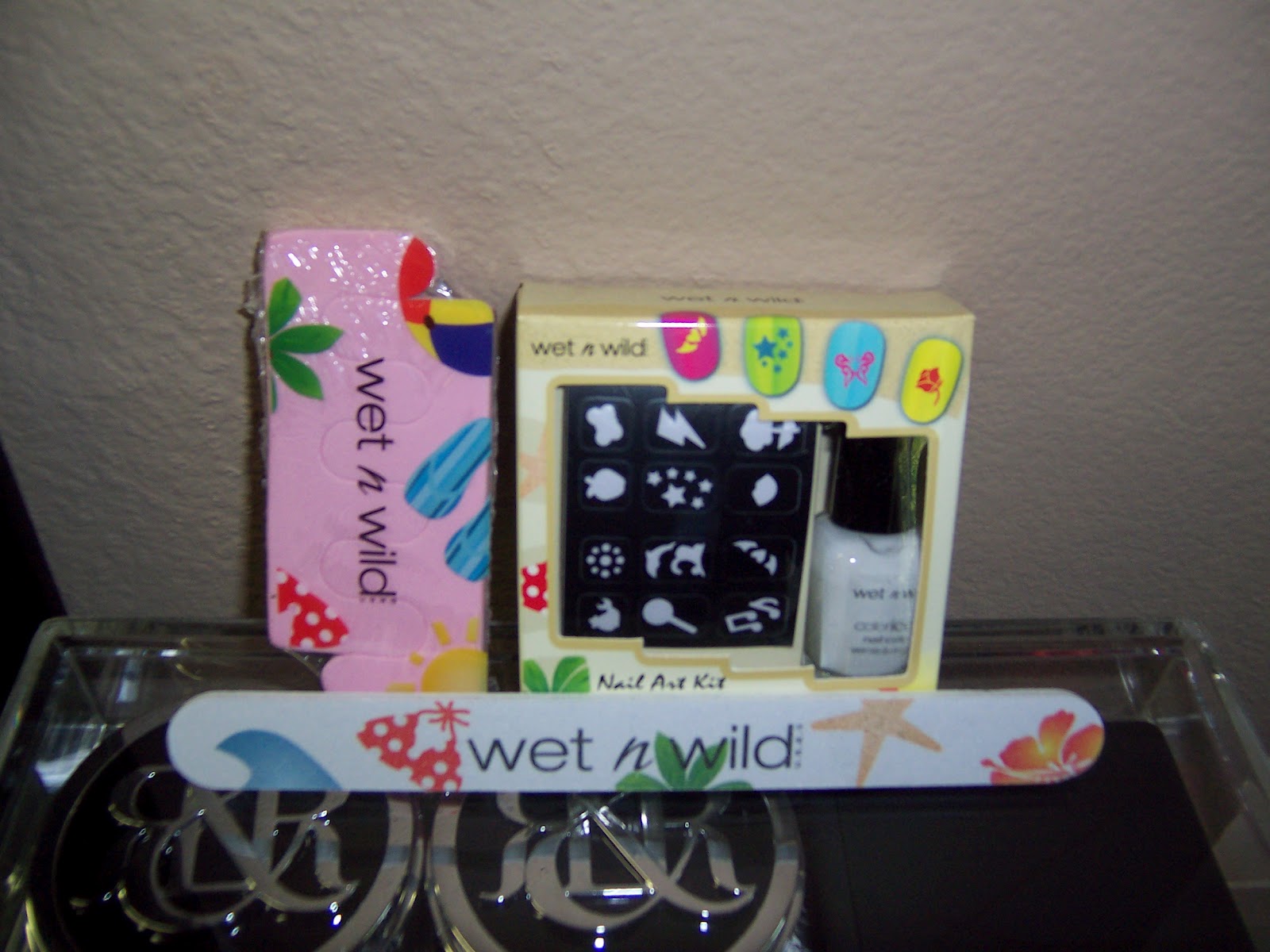 MakeupMadness101 Wet n Wild Summer Nail Pail