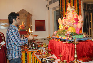 Tusshar celebrates Ganesh Chaturthi at his residence