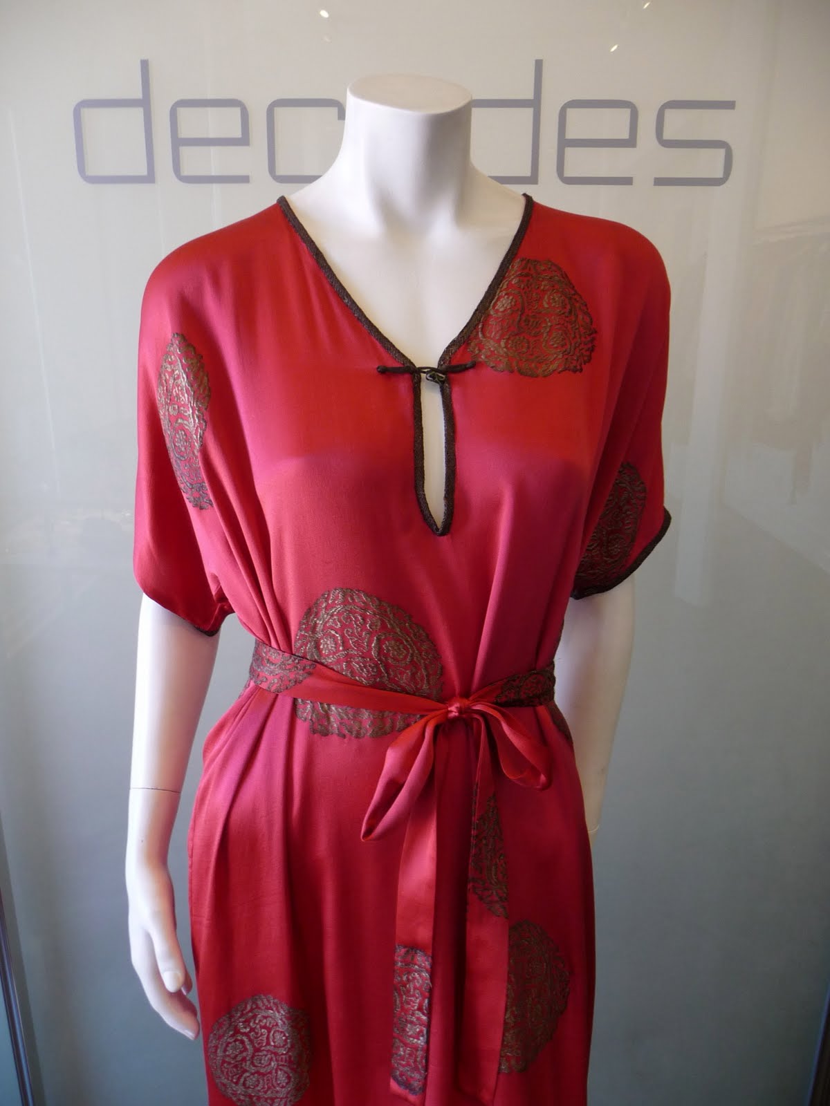 DECADES INC. SHANGHAI LILY