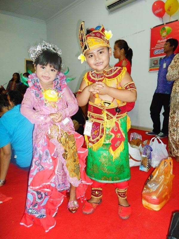 Baju Adat Jawa dan Bali Untuk Anak