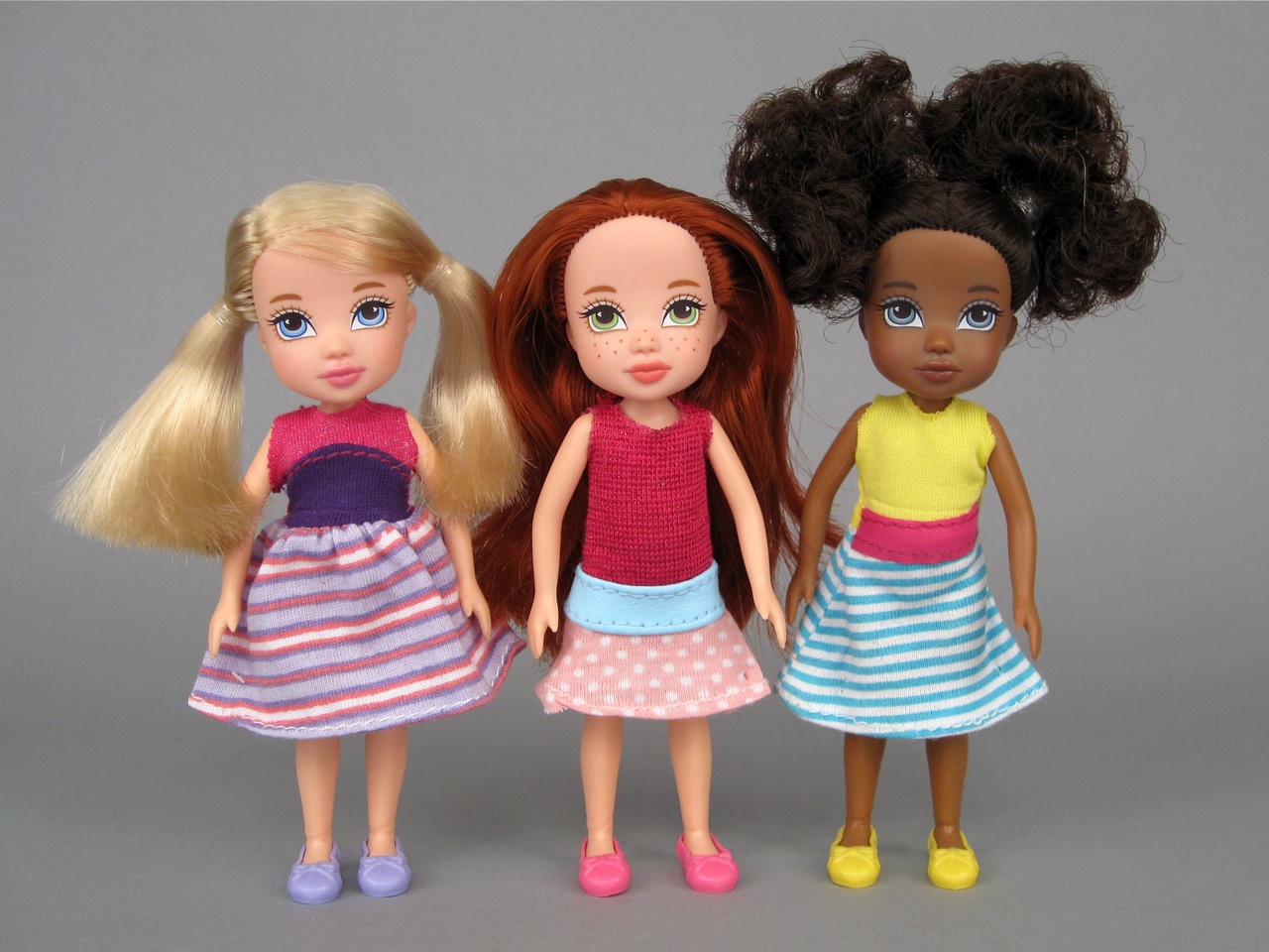 Moxie Girlz mini dolls