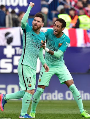 2 Atletico Madrid 1-2 Barcelona: Lionel Messi's winner puts Barca two points above Real Madrid in La liga race