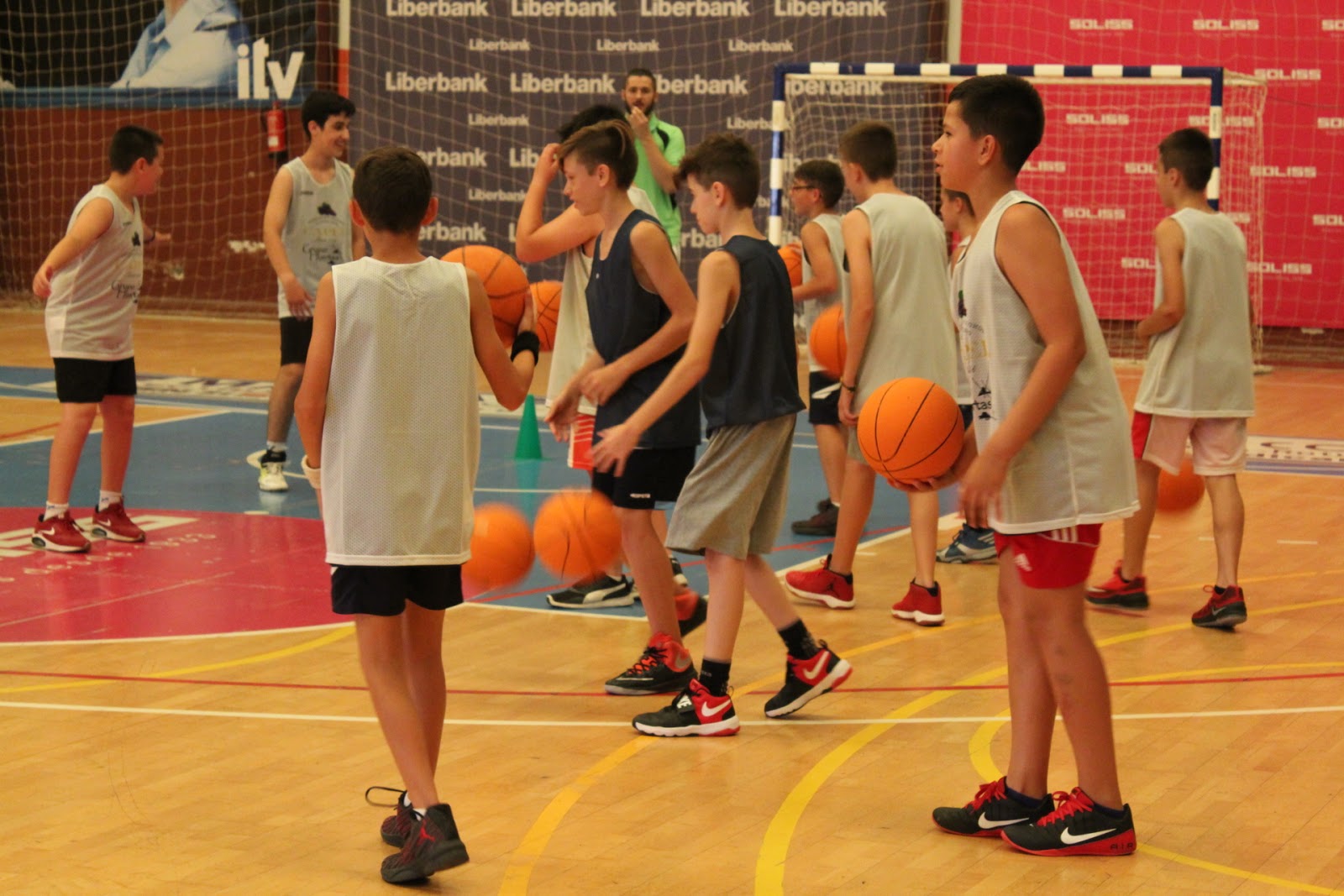 Deportes de Alcázar de San Juan Arranca el XIX Campus de baloncesto