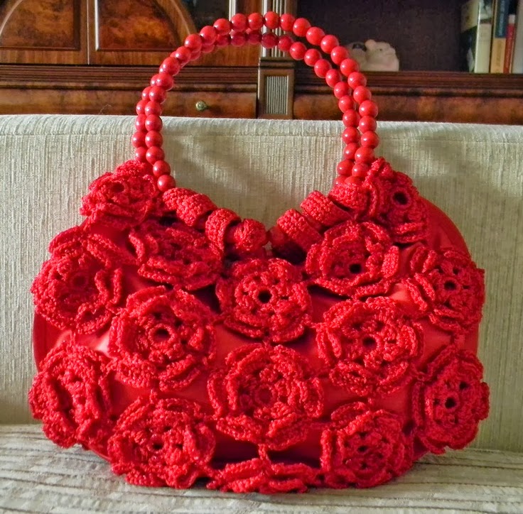 Yarn Inspirations: How to make a bag from yarn