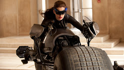 hathaway anne catwoman posts