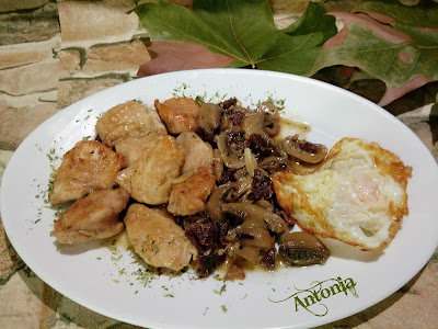 (=*=) Pollo Con Jamón Y Champiñones (=*=)

